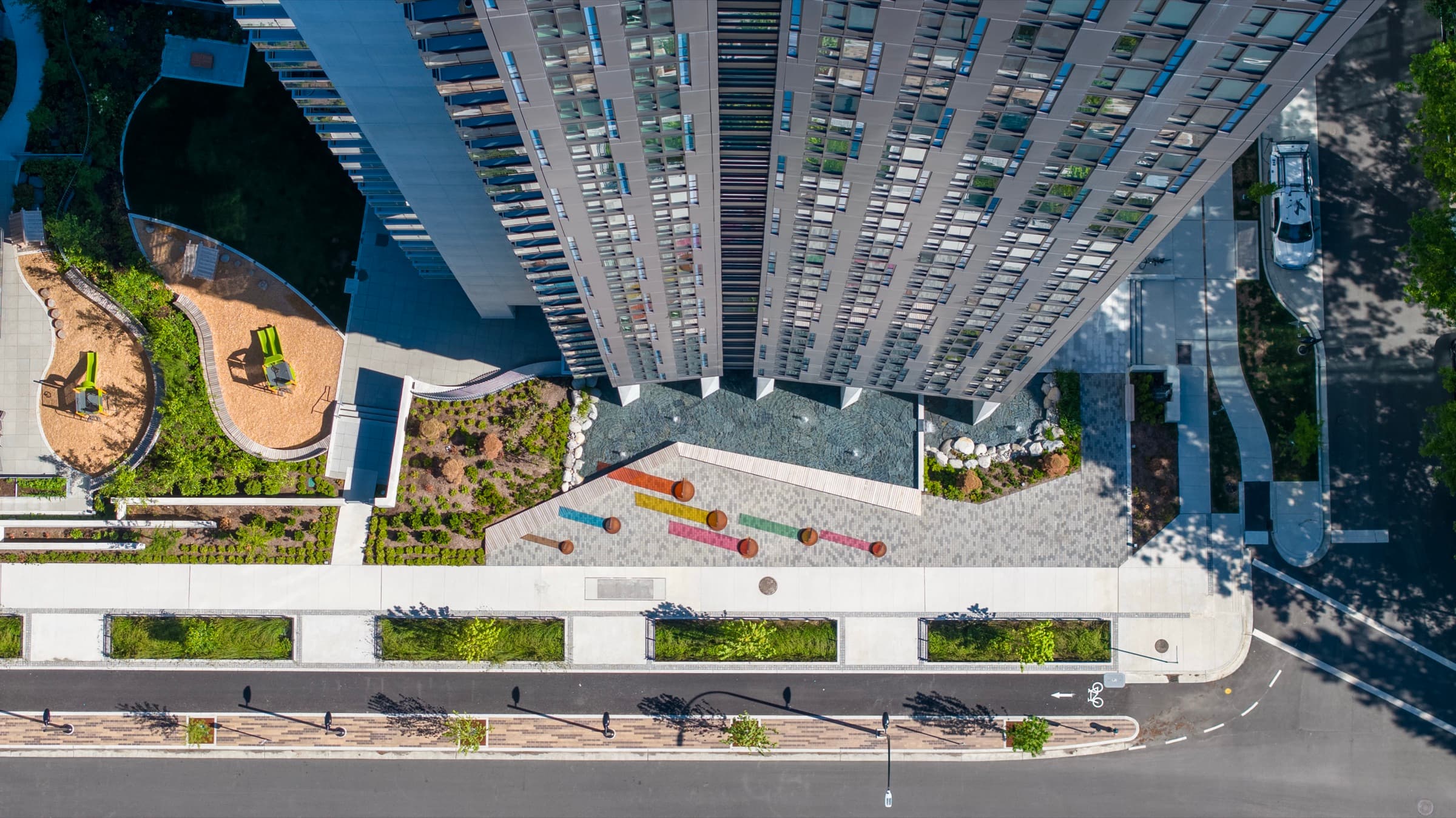 Artesia’s landscaped inner courtyard and plaza, seen from above